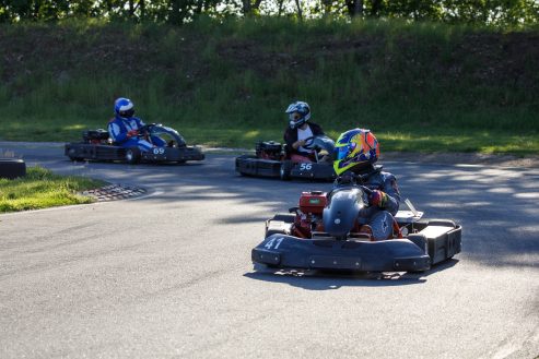 2 uurs endurance race op kartcircuit De Landsard in Eindhoven