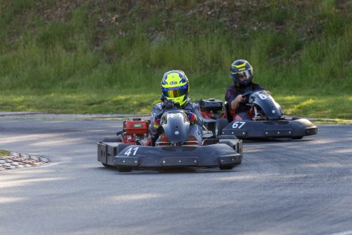 2 uurs endurance race op kartcircuit De Landsard in Eindhoven