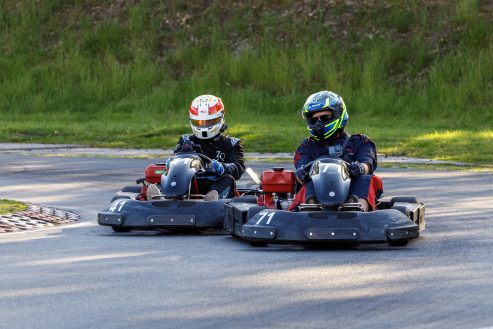 2 uurs endurance race op kartcircuit De Landsard in Eindhoven