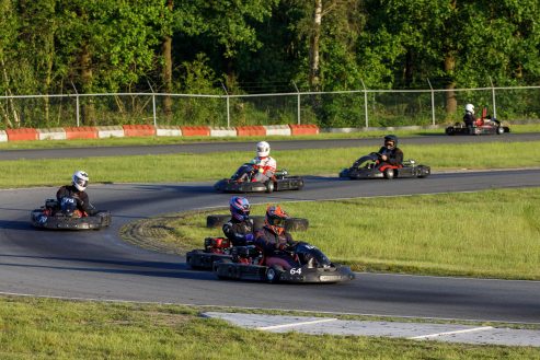 2 uurs endurance race op kartcircuit De Landsard in Eindhoven