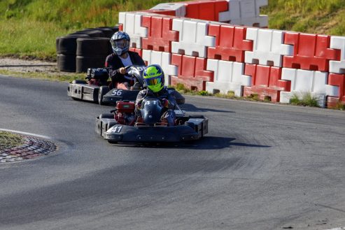 2 uurs endurance race op kartcircuit De Landsard in Eindhoven